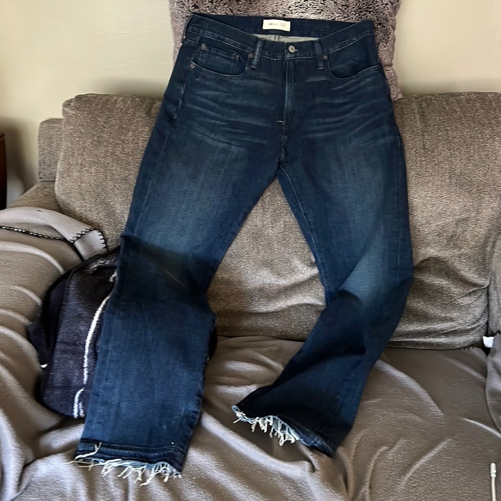 Women’s Gap 1969 slim fit jeans 33x32